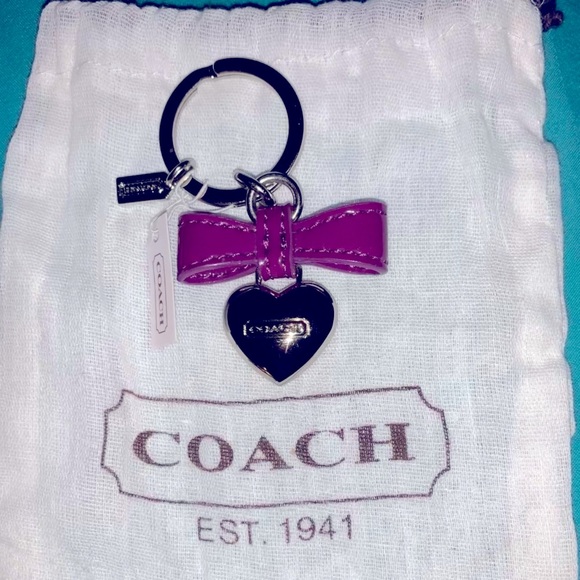 Authentic Coach Heart Bow Key Chain - Picture 3 of 4